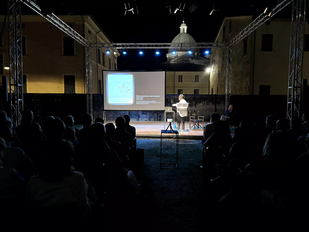 Pietro Marani presenta la sua conferenza su Leonardo Da Vinci per Pietrasanta Cult